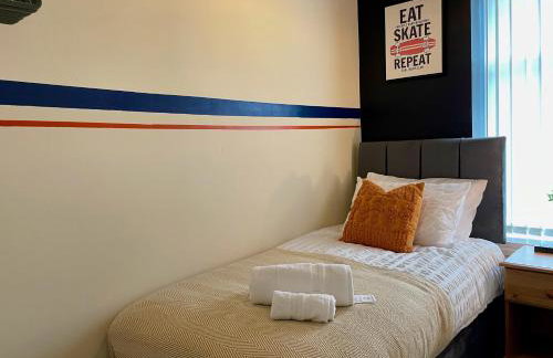 Kimberworth 4 Bedrooms House 8 Beds Close to M1 Suitable For Longer Stay - Foto 26