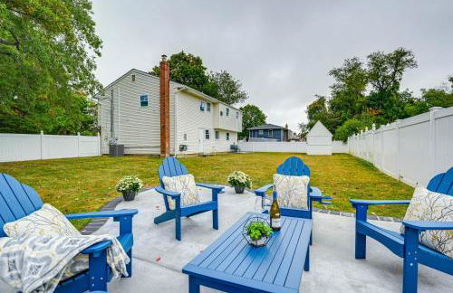 Bay Shore Vacation Rental with Shared Yard! - Foto 24