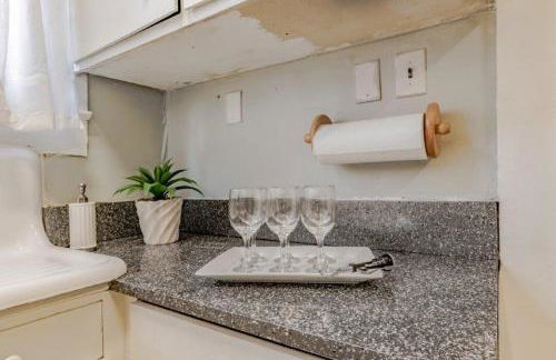 Dauphin District Darling #1-Downtown, Restaurants - Foto 23