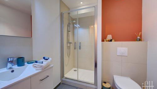 Le 36 Quai -Tours Gare au pied de l'immeuble - Hyper Centre - Photo 4