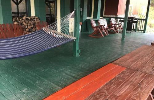 Rustic Lodge Rental on a Farm in Fayette County, West Virginia - Foto 33