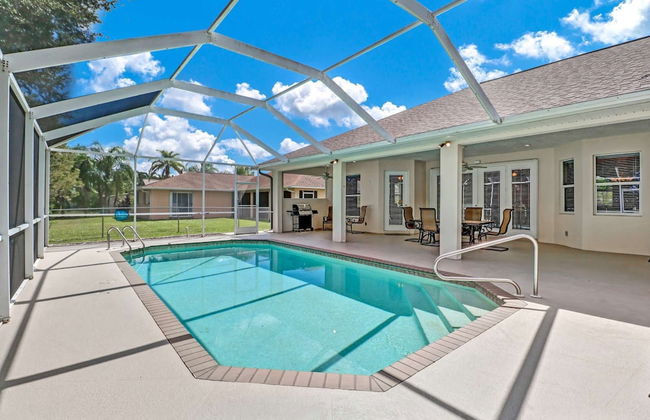 323 SE 17th St - Photo 2