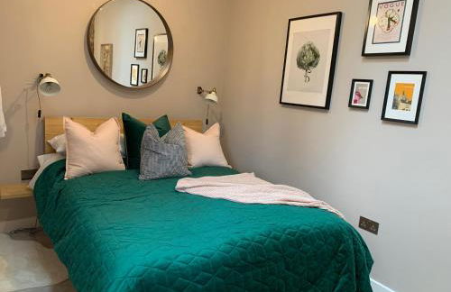 The Folly - Photo 18