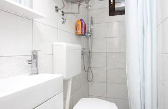 Apartments by the sea Rogac, Solta - 8688 - Photo 14