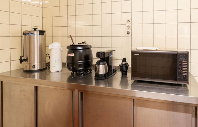 Grosse Gruppenunterkunft im Nationalpark Eifel mit Bar und Terrasse - Foto 35