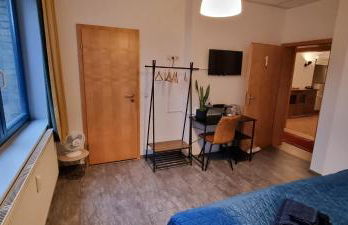 Luxus - 7 Personen 5 Bäder, 5 Schlafzimmer, Küche, Parkplatz, Ruhig - Foto 12