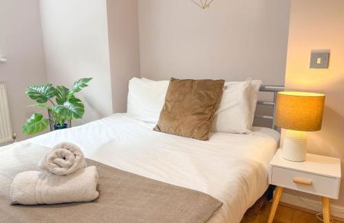 Spacious 2BR 2BA Apartment City Centre Sleeps 5 - Foto 10