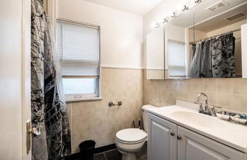 Charming 6BR Home in Milwaukees Historic District - Foto 17