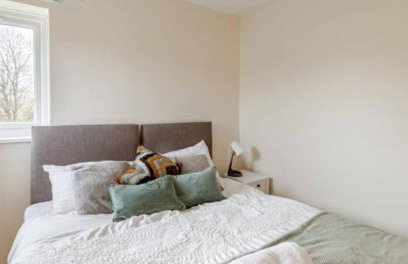 Cosy House- Sleeps 7 Centrally Located Free Parking, Fast WIFI Smart Tv with Sky and Netflix Business Travellers Relocators Leisure Welcome - Foto 20