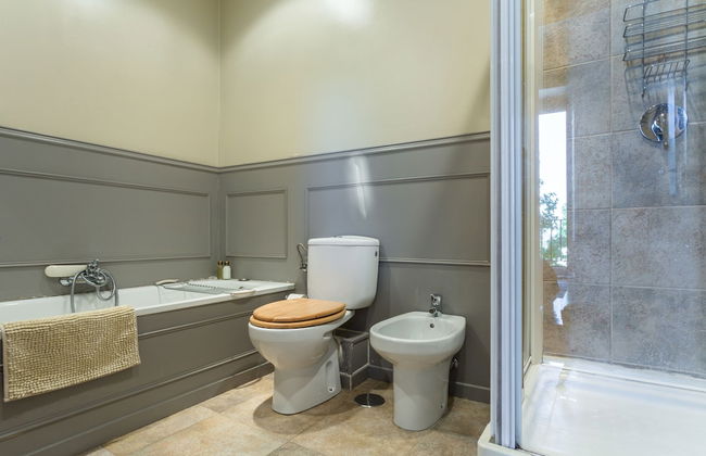 Palacio Real - Photo 39