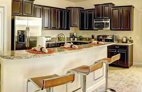 Cozy Pool 4 Bed Home With Spa 4 Bedroom Home by RedAwning - Foto 4