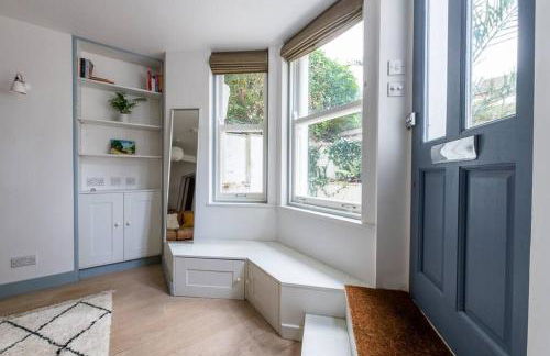 Lovely self-contained basement studio with kitchen - Foto 8