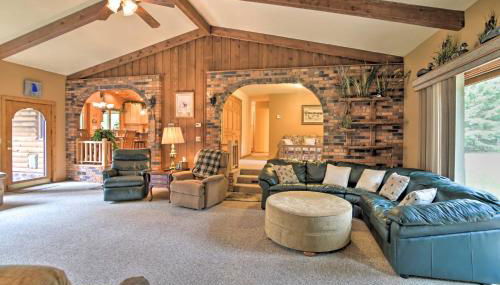 Spacious Lakefront Home with Patio and Boat Dock! - Foto 5