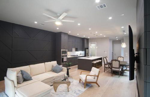 Spacious 4BR Home, 2 min to Market Center DART, Near Uptown, Medical District, Oak Lawn - Foto 7