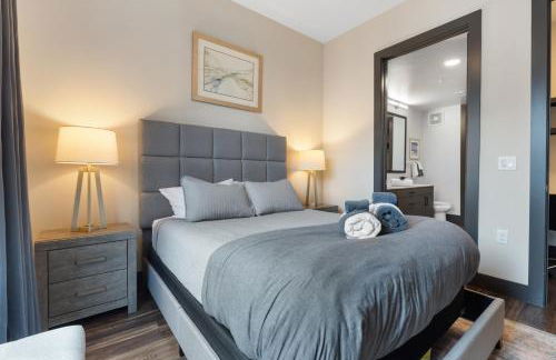 Modern Comfort North Austin with Balcony and Workspace - Foto 20