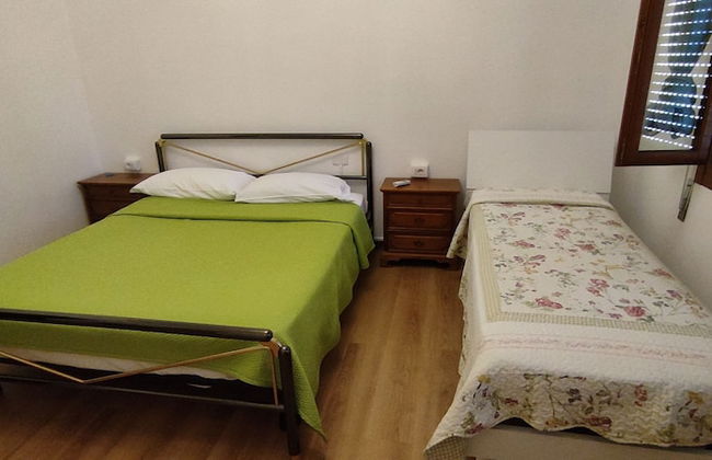 Caponi Bros - Photo 15