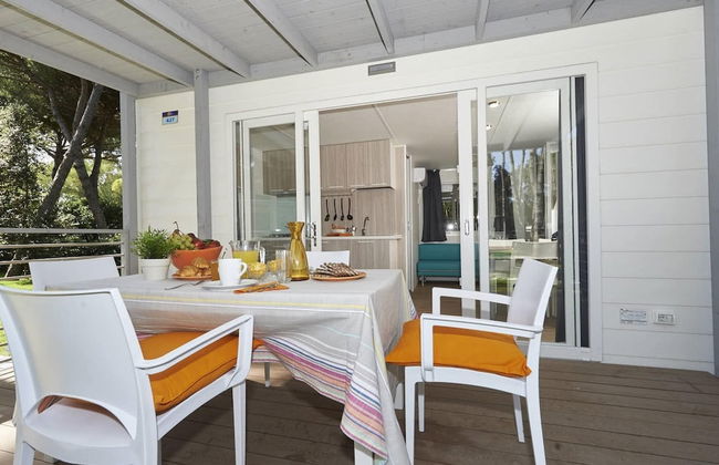 Chalet w/ Terrace & Pool - Photo 1