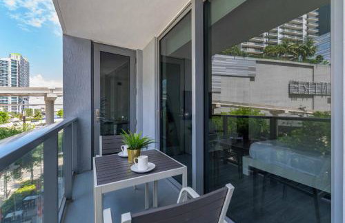 Spacious and bright in the heart of Brickell - Foto 22