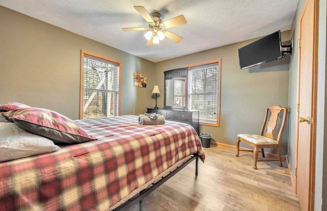 Pocono Pinnacle by Avantstay Steps to the Lake, Game Room, Large Deck - Foto 3