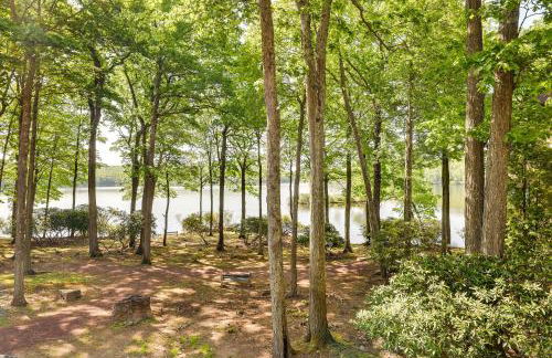 1 Mi to Big Boulder Lakefront Unit with Pool Access - Foto 28