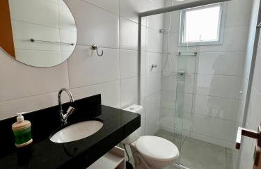 Apê 212 - Piscina, Churrasqueira, 2 Quartos a 600m da Orla Central - Foto 18