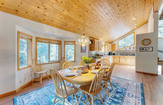 Hansel by Avantstay Pool Table, 5mins to Skiing - Foto 9