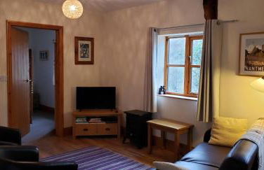 Seven Stars- hot tub & garden with fabulous views. - Photo 3