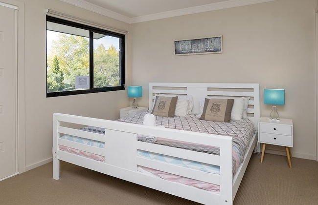 Khione 1 - Modern & spacious with views towards Lake Jindabyne & the mountains beyond - Foto 13