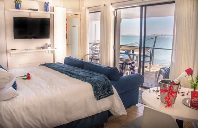 185 on Beach Boutique Suites and Apartments - Photo 16