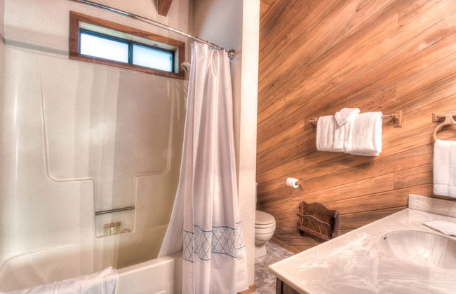 Northwoods Hangout Near Tahoe Donner - Foto 16