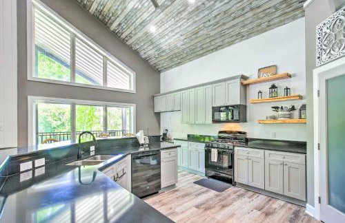 Outdoor Entertainment Space Home in McQueeney - Foto 7