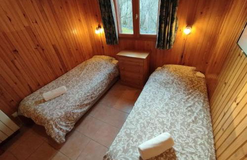 Chalet cosy au vert pour 6 avec piscine et Wi-Fi, proche Souillac - FR-1-828-3 - Foto 10