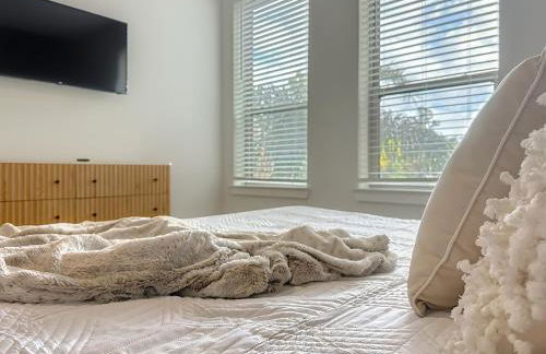 XL 1BR 2-King Beds Near Mayo Pool Gym Workspace - Foto 20