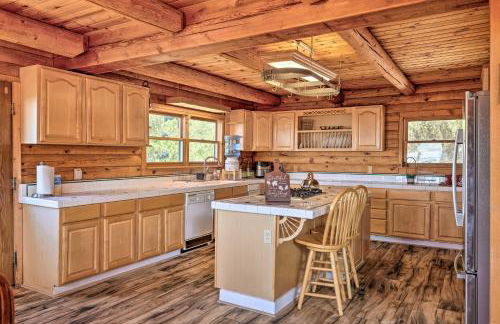 Stunning Log Cabin with Great Views, Firepit, Deck near Twain Hart - Foto 11
