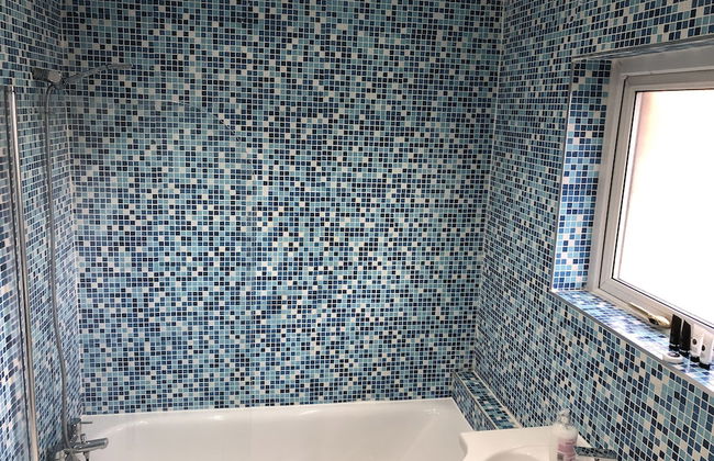 Lovely 3-bed House in Farnham Royal Slough - Foto 9