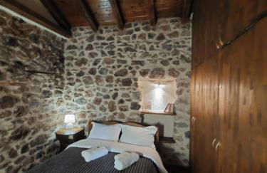 Andromahi Stone House - Photo 17