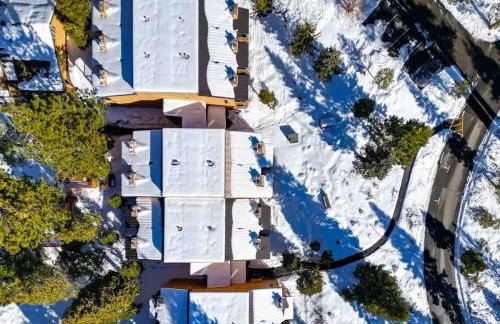 TahoeCozy with Pool Hot Tub and Near Northstar - Foto 8