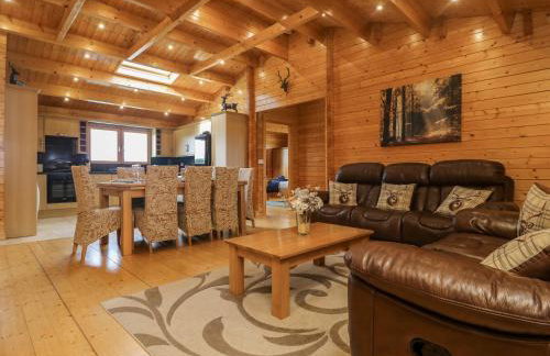 Chywolow Lodge - Photo 9