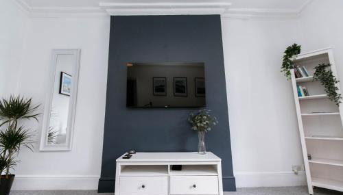 Spacious Apartment, Free Parking, Central Location Near To Uni, Hospital, Town - Foto 5