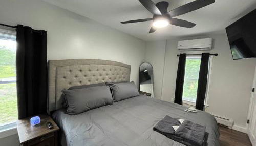 The entire Stephentown Hotel. 28 person occupancy - Foto 4