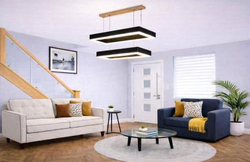 Spacious 3BR Home in Spalding | Parking for Vans - Foto 2