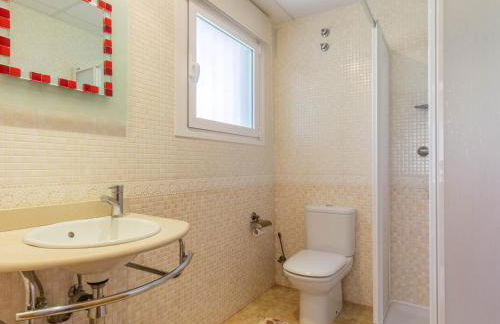 Grande Villa privada, 4 dormitorios , 3 baños, aire acondicionado , piscina, Wifi - ES-389-16 - Foto 6