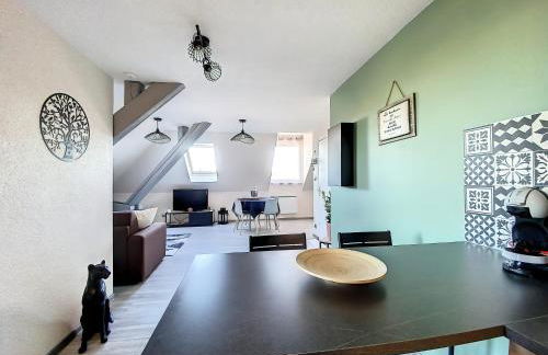 Chez Nat&Mat- Colmar gare- Parking gratuit - Foto 1