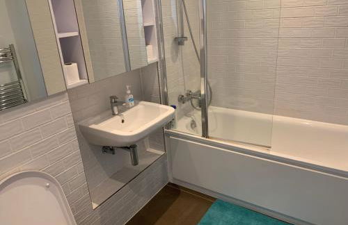 Modern 2 bedroom Apt with easy access to Central London, O2, Excel centre and Parking - Foto 35