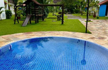 Casa ideal em condomínio fechado a 200m da Praia Maranduba, área de lazer completa - Foto 8