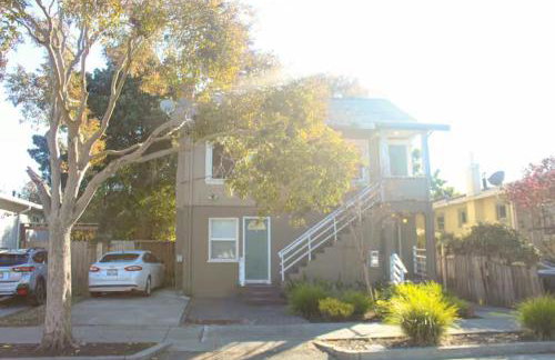 Cozy Condo In Prime Location next to the marina - Photo 1