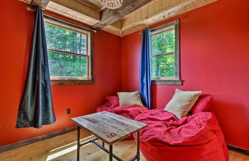 Red Sweetheart Barn Studio with Mtn and River Views! - Foto 11