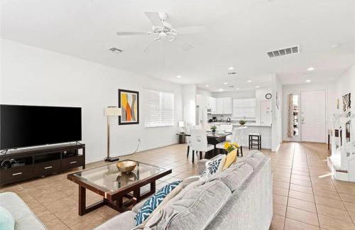 Grand Exclusive 4BR Pool Home near Disney Parks - Foto 10