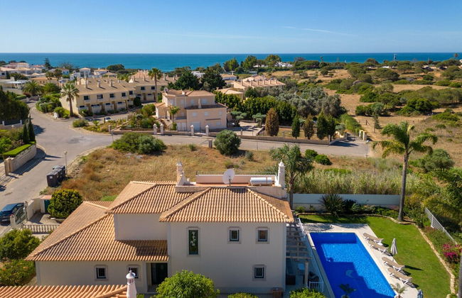 Luxury Villa in Albufeira With Heated Private Pool - Foto 40