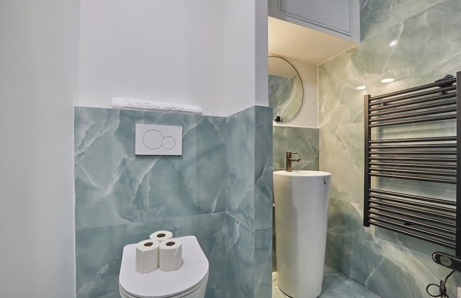 Sublime Air-conditioned Apartment Center of Paris - Photo 17